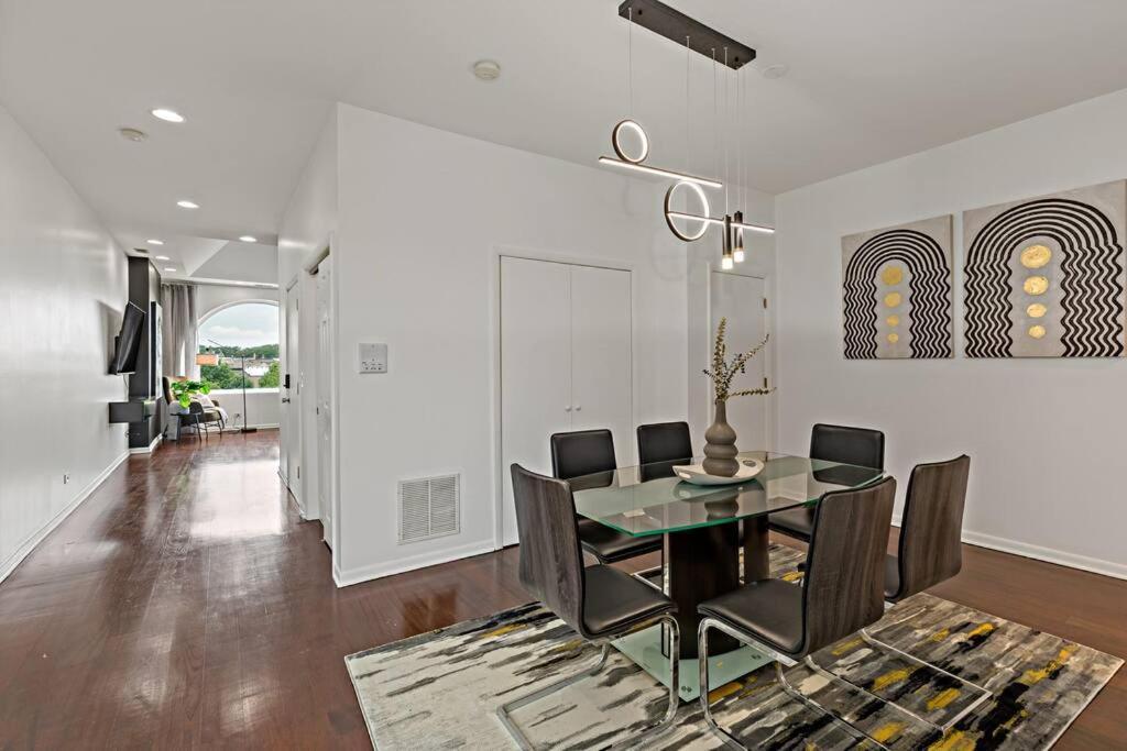 שיקגו The Penthouse, Lux Stay Near Downtown, Uofc & Lake מראה חיצוני תמונה