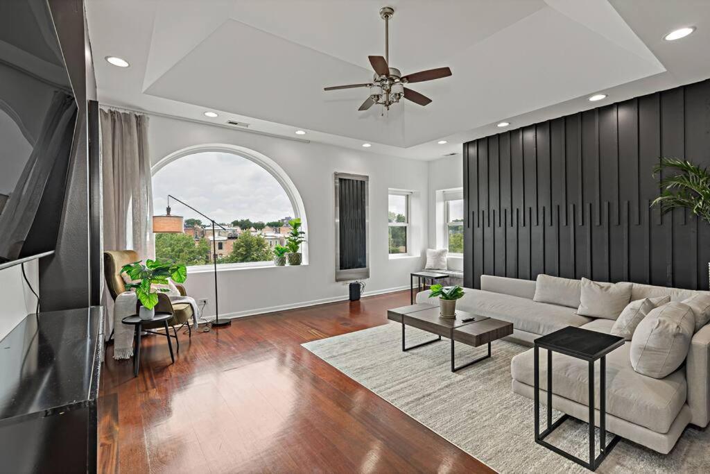 שיקגו The Penthouse, Lux Stay Near Downtown, Uofc & Lake מראה חיצוני תמונה